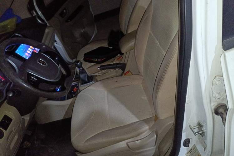 Used Jinbei 750 2016 1.5L Luxury Model Left Front Seat