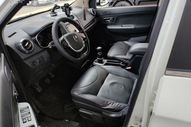 Used Jinbei 750 2016 1.5L e-Drive Version Left Front Seat