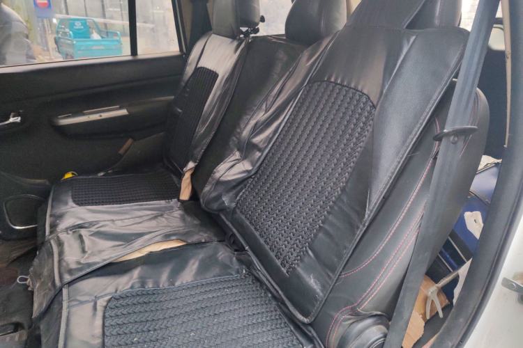 Used Jinbei 750 2016 1.5L e-Drive Version Left Rear Seat