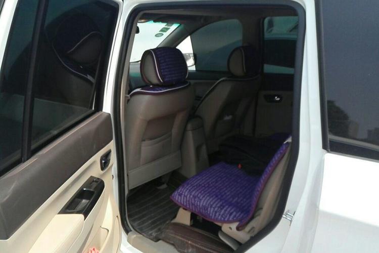 Used Jinbei 750 2016 1.5L Flagship Edition Left Rear Seat