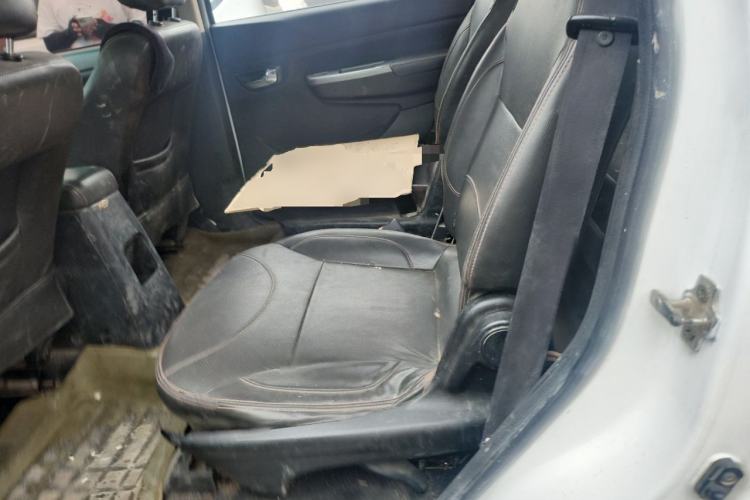 Used Jinbei 750 2016 1.5L e-Drive Version Left Rear Seat