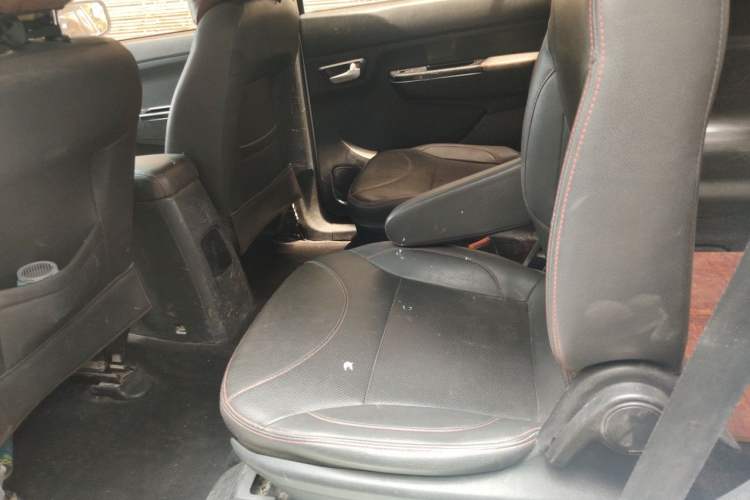 Used Jinbei 750 2016 1.5L Luxury Model Left Rear Seat