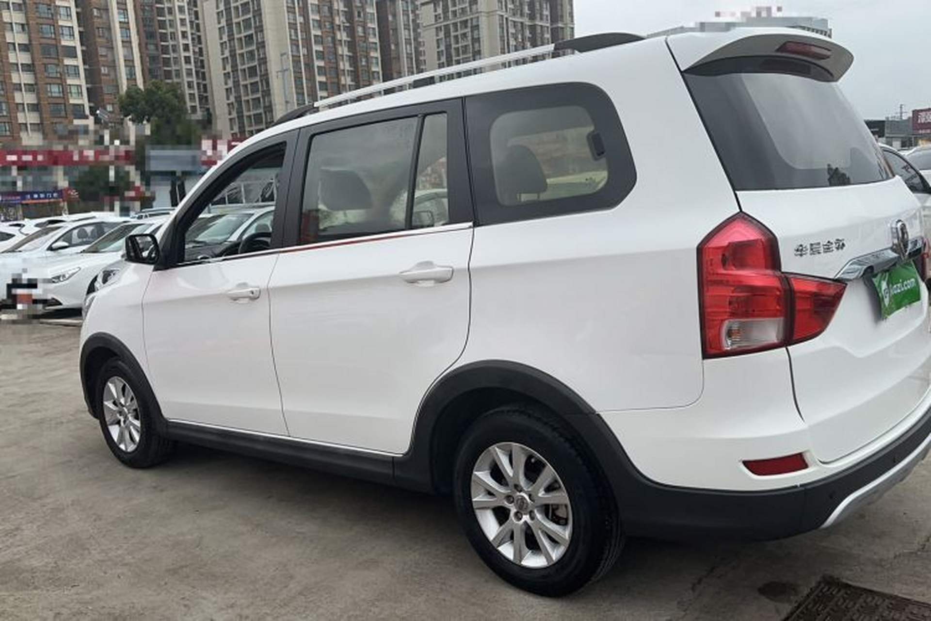 Used Jinbei 750 2016 1.5L Luxury Model Left Side