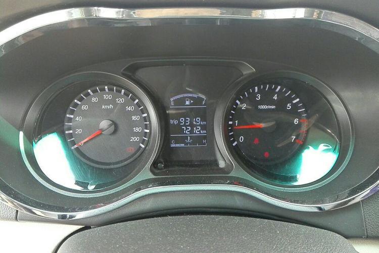 Used Jinbei 750 2016 1.5L Flagship Edition Odometer Close Up