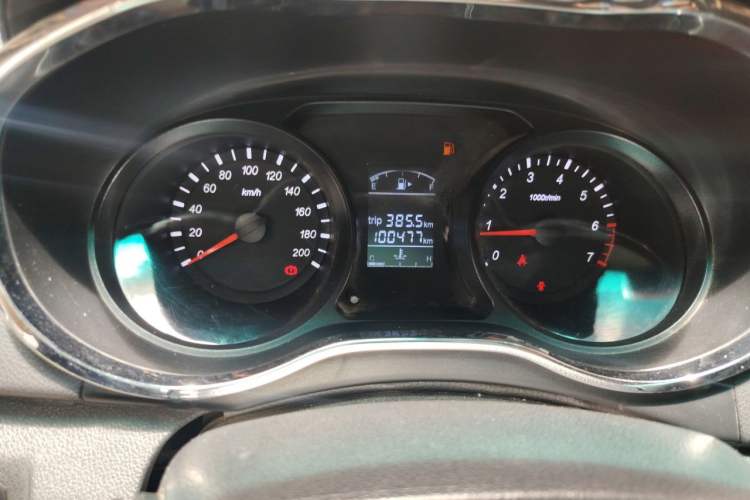 Used Jinbei 750 2016 1.5L Luxury Model Odometer Close Up