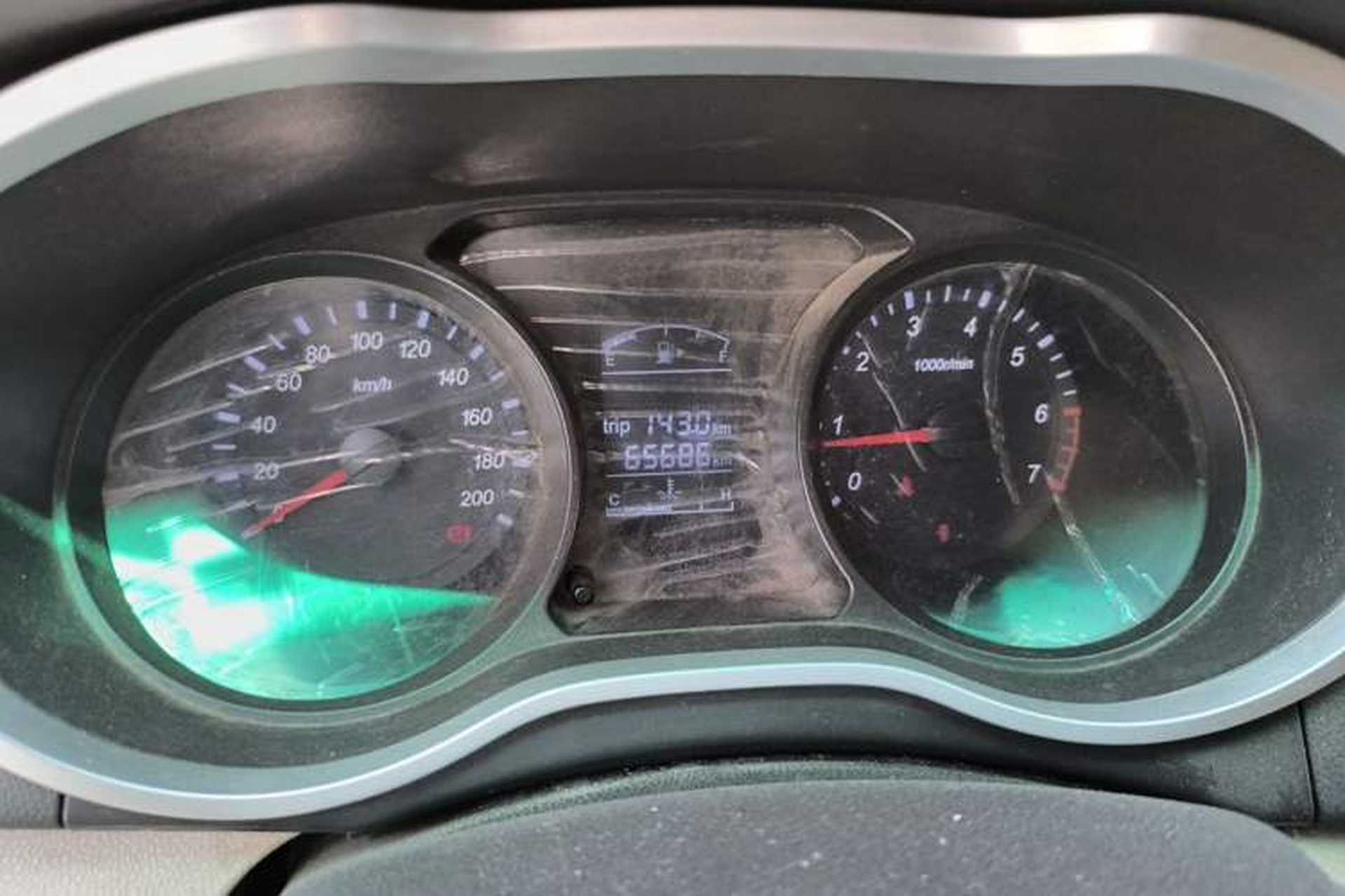 Used Jinbei 750 2016 1.5L Luxury Model Odometer Close Up