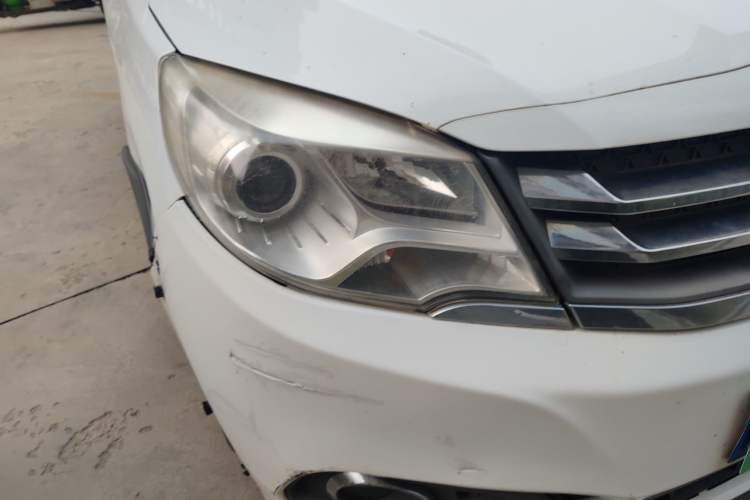 Used Jinbei 750 2016 1.5L e-Drive Version Right Front Headlight