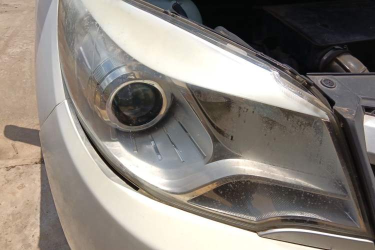 Used Jinbei 750 2016 1.5L Luxury Model Right Front Headlight
