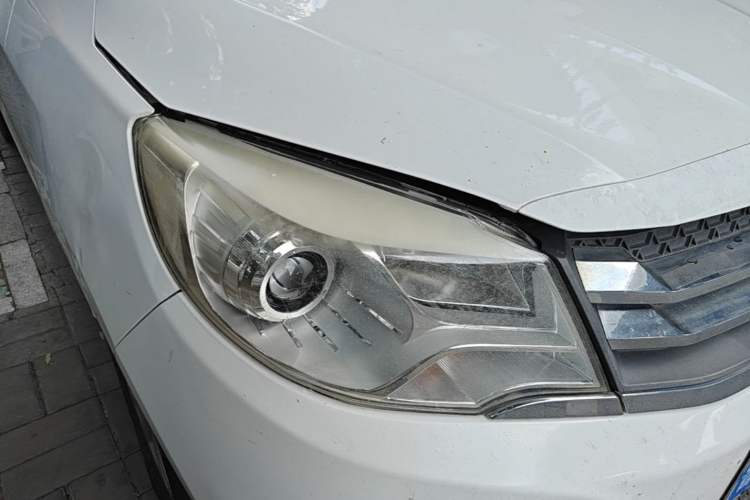 Used Jinbei 750 2016 1.5L Flagship Edition Right Front Headlight