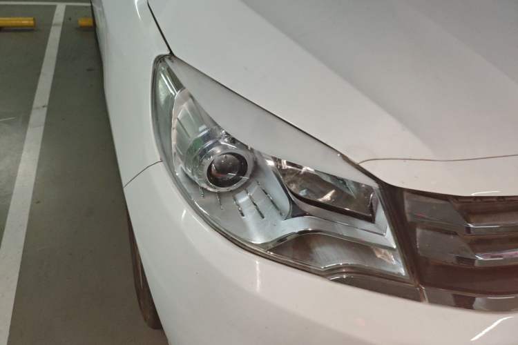 Used Jinbei 750 2016 1.5L Luxury Model Right Front Headlight
