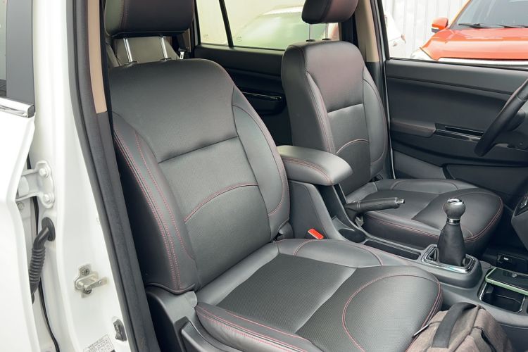Used Jinbei 750 2016 1.5L Luxury Model Right Front Seat