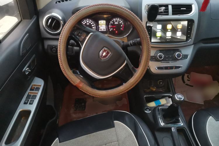 Used Jinbei 750 2016 1.5L e-Drive Version Steering Wheel