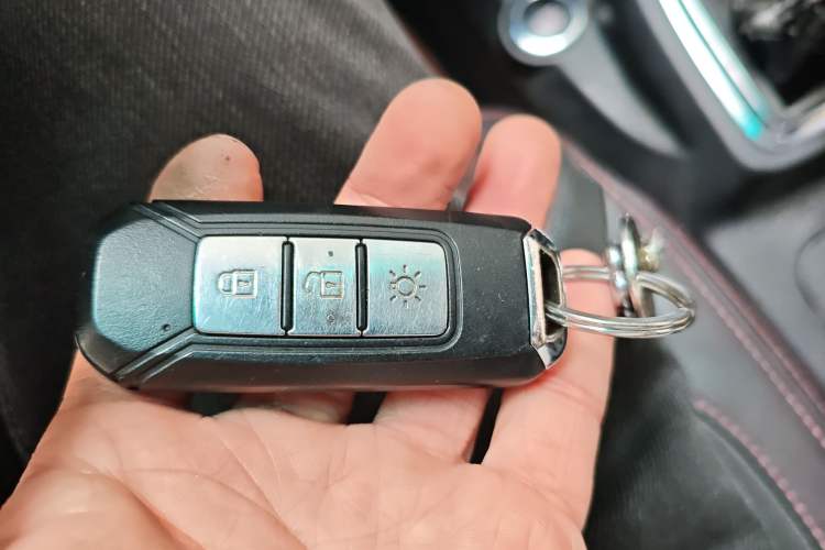 Used Jinbei 750 2016 1.5L e-Drive Version Vehicle Key
