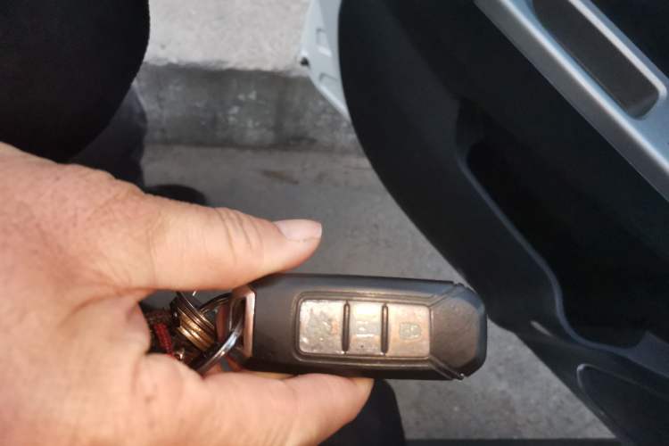 Used Jinbei 750 2016 1.5L e-Drive Version Vehicle Key