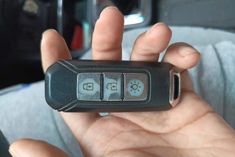 Used Jinbei 750 2016 1.5L e-Drive Version Vehicle Key