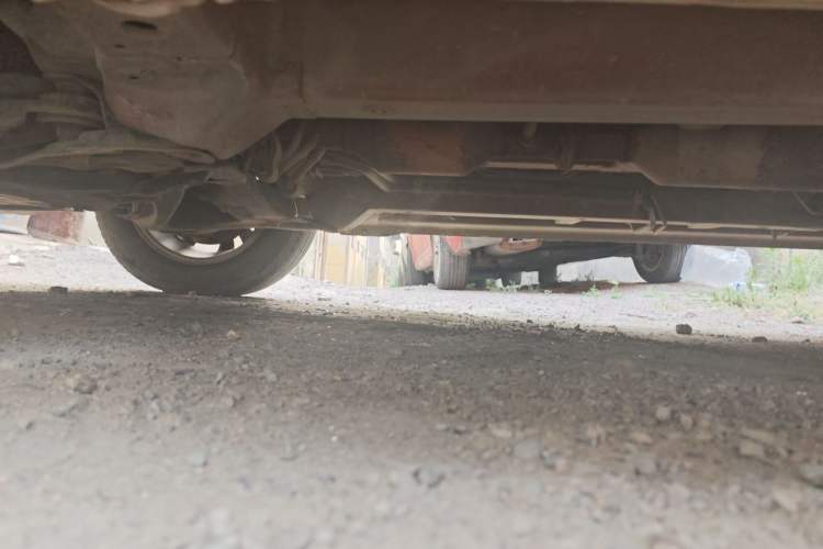 Used Jinbei 750 2016 1.5L Flagship Edition Chassis Front Left