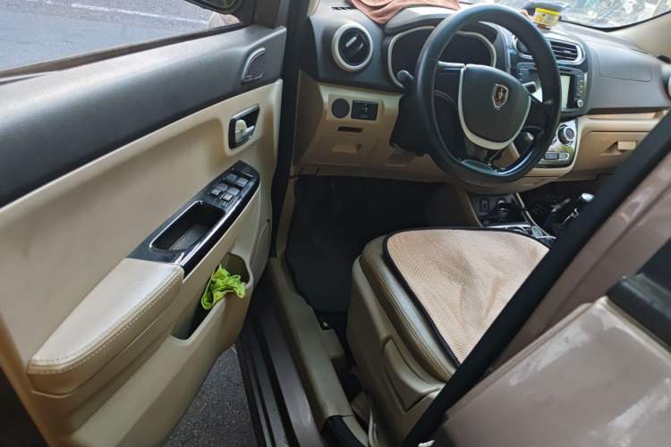Used Jinbei 750 2016 1.5L Luxury Model Driver Seat