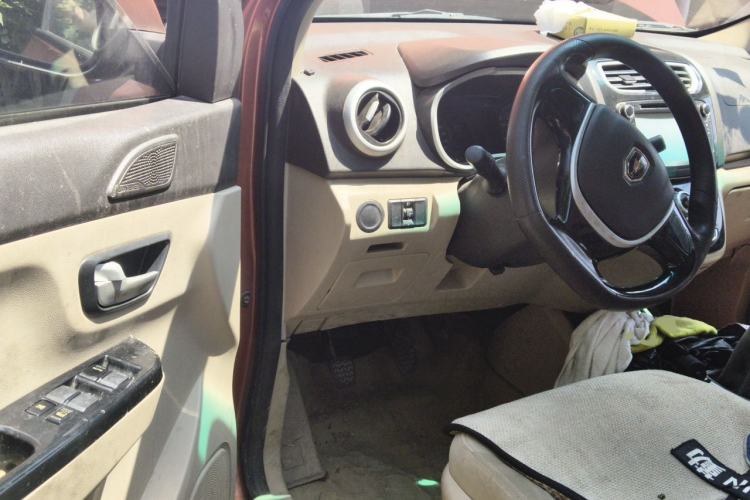 Used Jinbei 750 2016 1.5L Luxury Model Driver Seat
