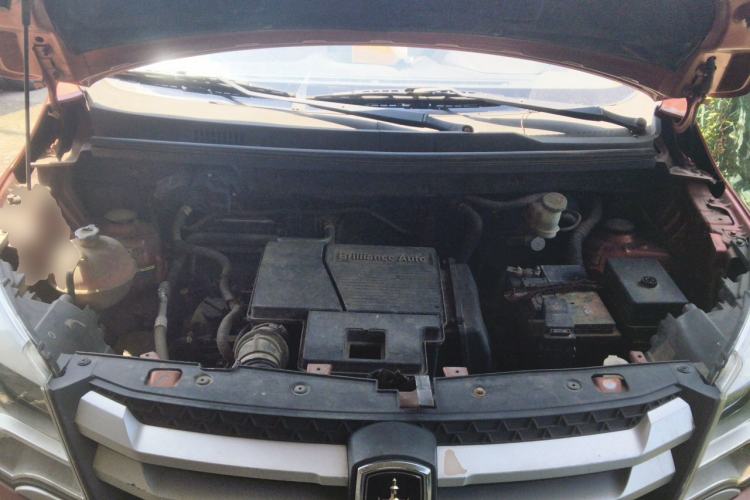 Used Jinbei 750 2016 1.5L Luxury Model Engine Bay