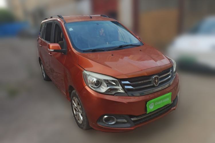 Used Jinbei 750 2016 1.5L Flagship Edition Front Right 45 Deg