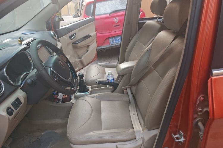 Used Jinbei 750 2016 1.5L Flagship Edition Left Front Seat