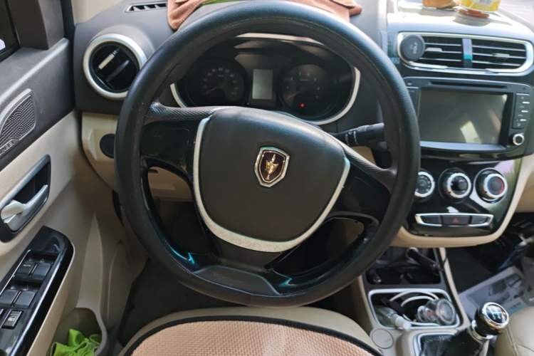 Used Jinbei 750 2016 1.5L Luxury Model Steering Wheel