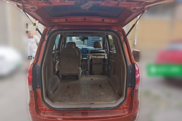 Used Jinbei 750 2016 1.5L Flagship Edition Trunk