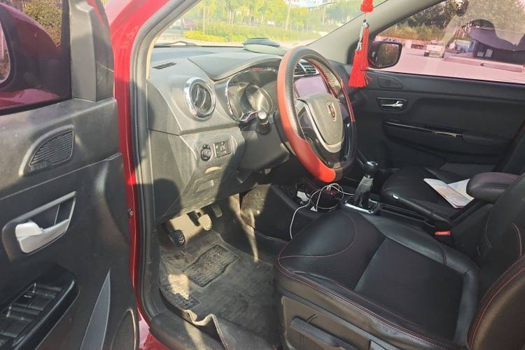 Used Jinbei 750 2017 1.5L e1 Type Interior 2