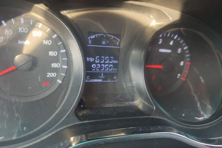 Used Jinbei 750 2017 1.5L e1 Type Odometer Close Up