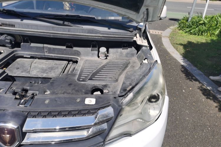 Used Jinbei 750 2017 1.5L e1 Type Engine Bay Left