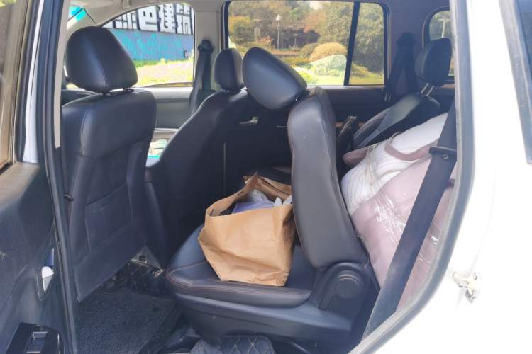 Used Jinbei 750 2017 1.5L e1 Type Left Rear Seat