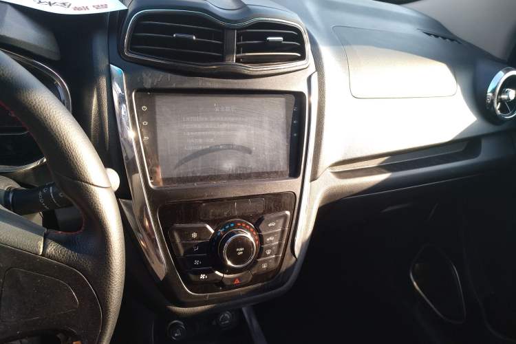 Used Jinbei 750 2018 1.6L Excellence Model Audio And AC Panel