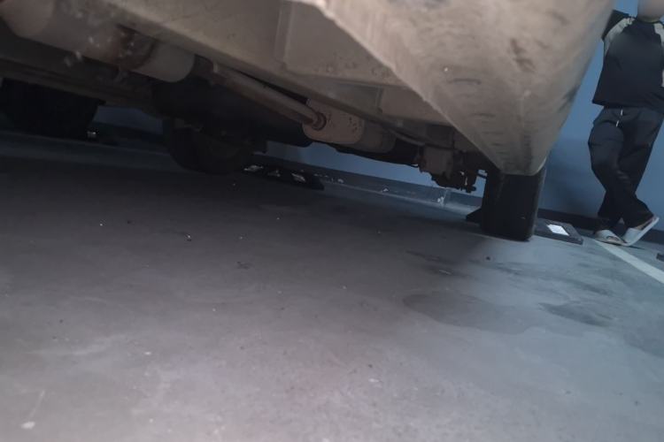 Used Jinbei 750 2018 1.5L Comfort Model with Sunroof Chassis Front Left