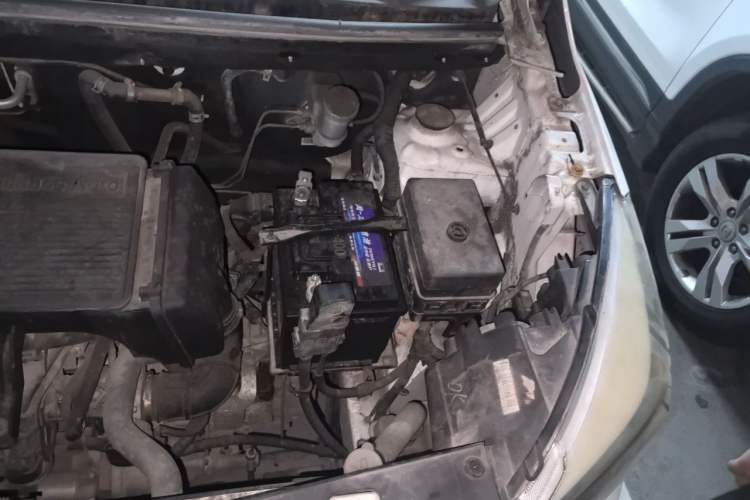 Used Jinbei 750 2018 1.5L Comfort Model with Sunroof Engine Bay Left