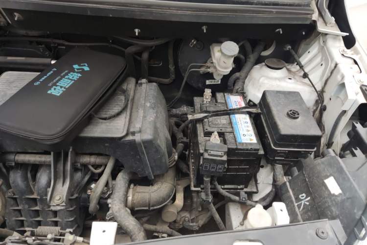Used Jinbei 750 2018 1.6L Excellence Model Engine Bay Left