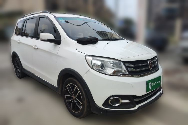 Used Jinbei 750 2018 1.6L Excellence Model Front Right 45 Deg