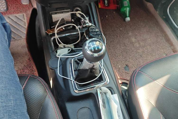 Used Jinbei 750 2018 1.5L E-Motion Sunroof Edition Gear Lever