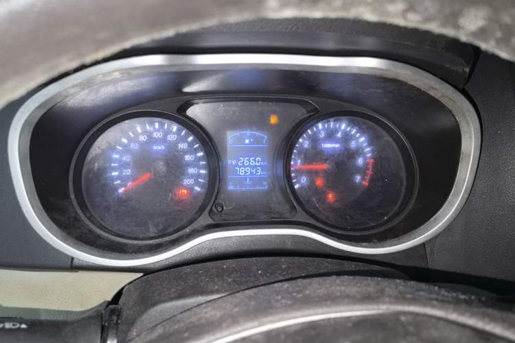 Used Jinbei 750 2018 1.5L Comfort Model with Sunroof Instrument Cluster