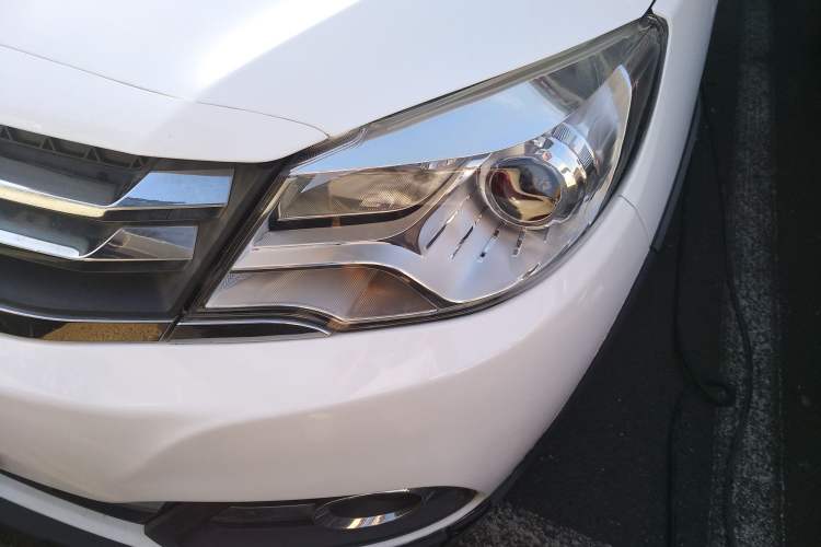 Used Jinbei 750 2018 1.6L Excellence Model Left Front Headlight
