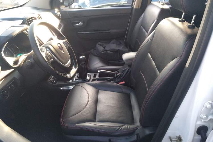 Used Jinbei 750 2018 1.6L Excellence Model Left Front Seat