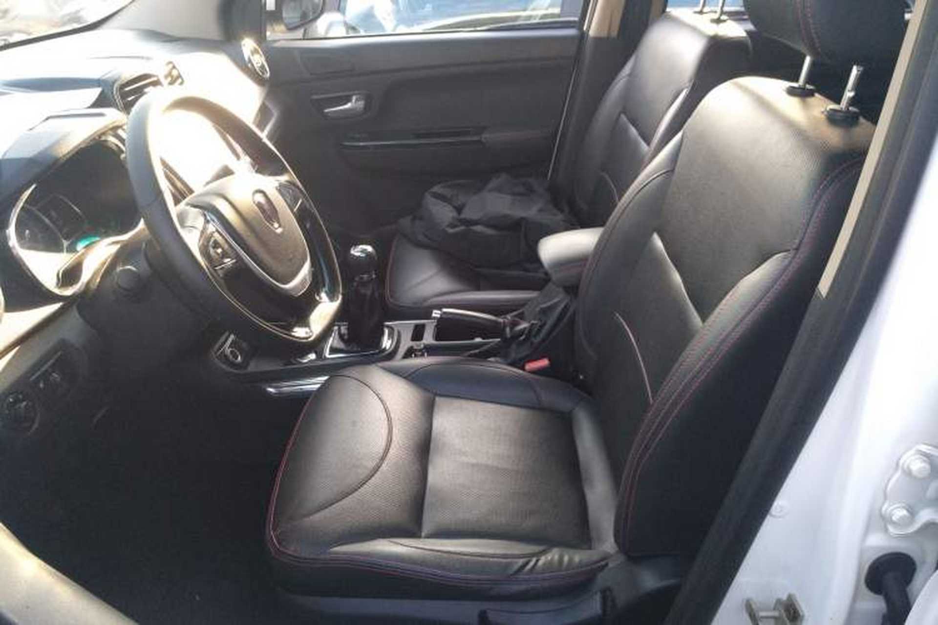 Used Jinbei 750 2018 1.6L Excellence Model Left Front Seat