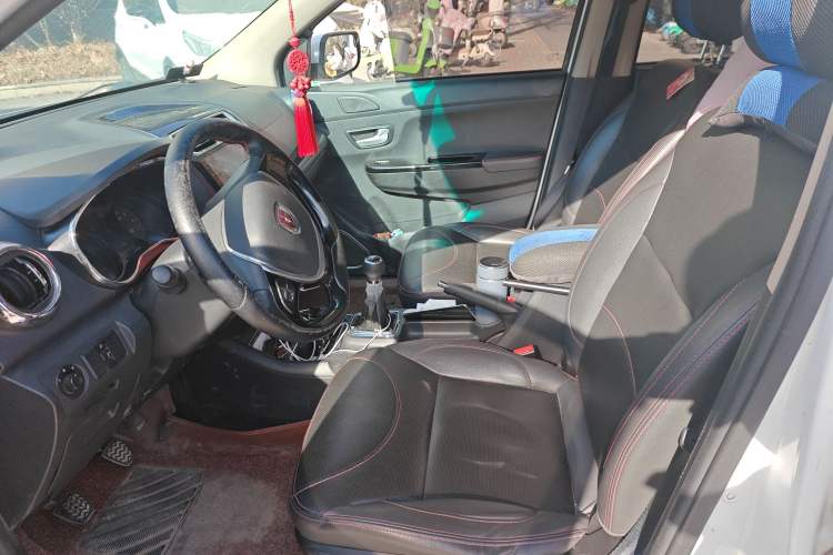 Used Jinbei 750 2018 1.5L E-Motion Sunroof Edition Left Front Seat