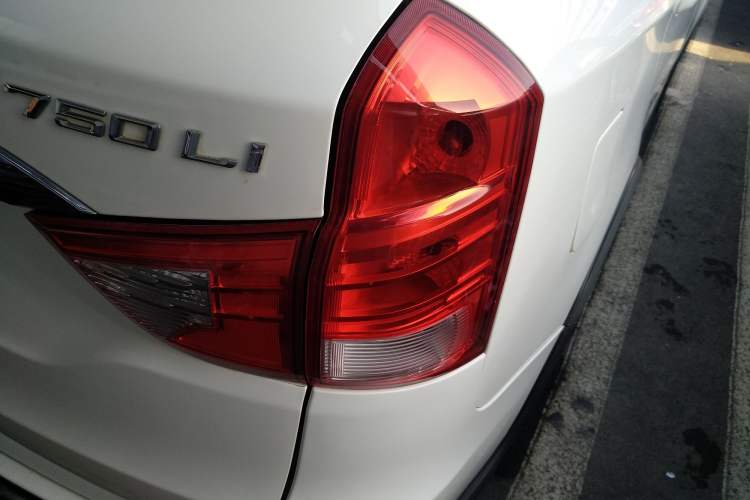 Used Jinbei 750 2018 1.6L Excellence Model Right Rear Taillight