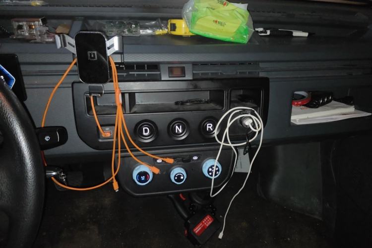 Used Jinbei E6 2026 Model, Standard Version, Long Roof, 6 Seats Audio And AC Panel