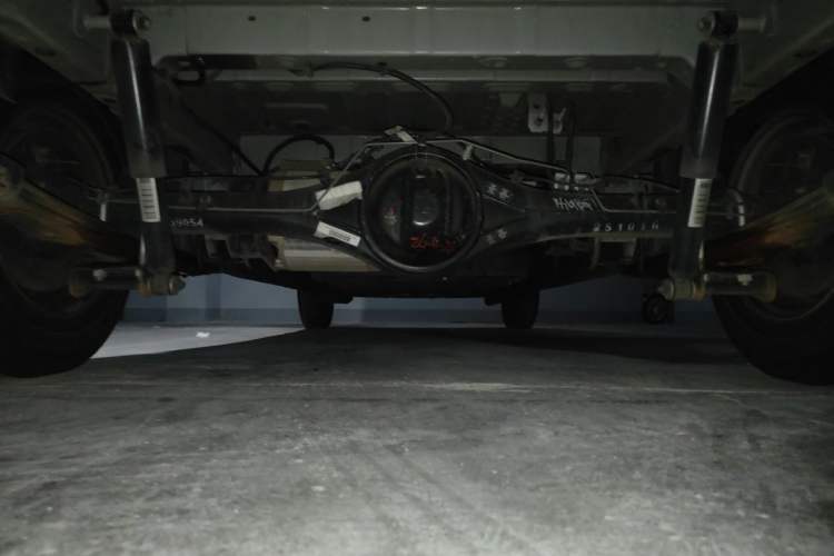 Used Jinbei E6 2026 Model, Standard Version, Long Roof, 6 Seats Chassis Rear