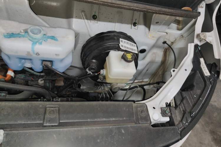 Used Jinbei E6 2026 Model, Standard Version, Long Roof, 6 Seats Engine Bay Left
