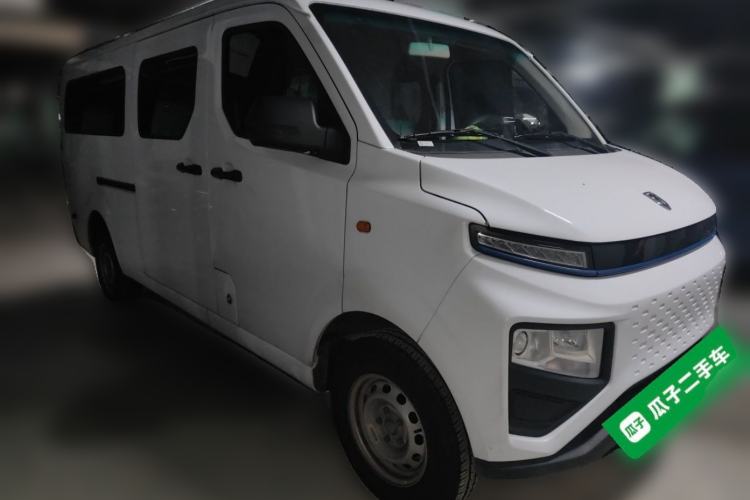 Used Jinbei E6 2026 Model, Standard Version, Long Roof, 6 Seats Exterior 2