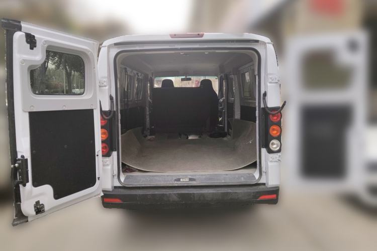 Used Jinbei E6 2026 Model, Standard Version, Long Roof, 6 Seats Trunk