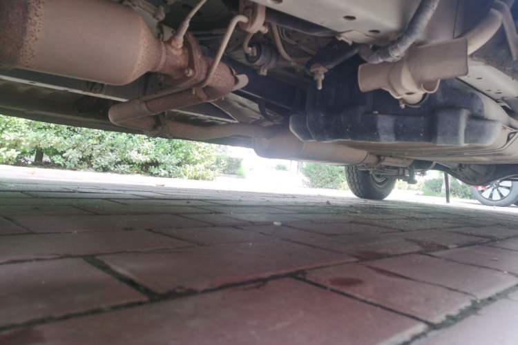 Used Jinbei Express 2017 2.0L Comfort Version V19 Chassis Front Left