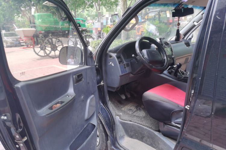 Used Jinbei Express 2017 2.0L Comfort Version V19 Driver Seat